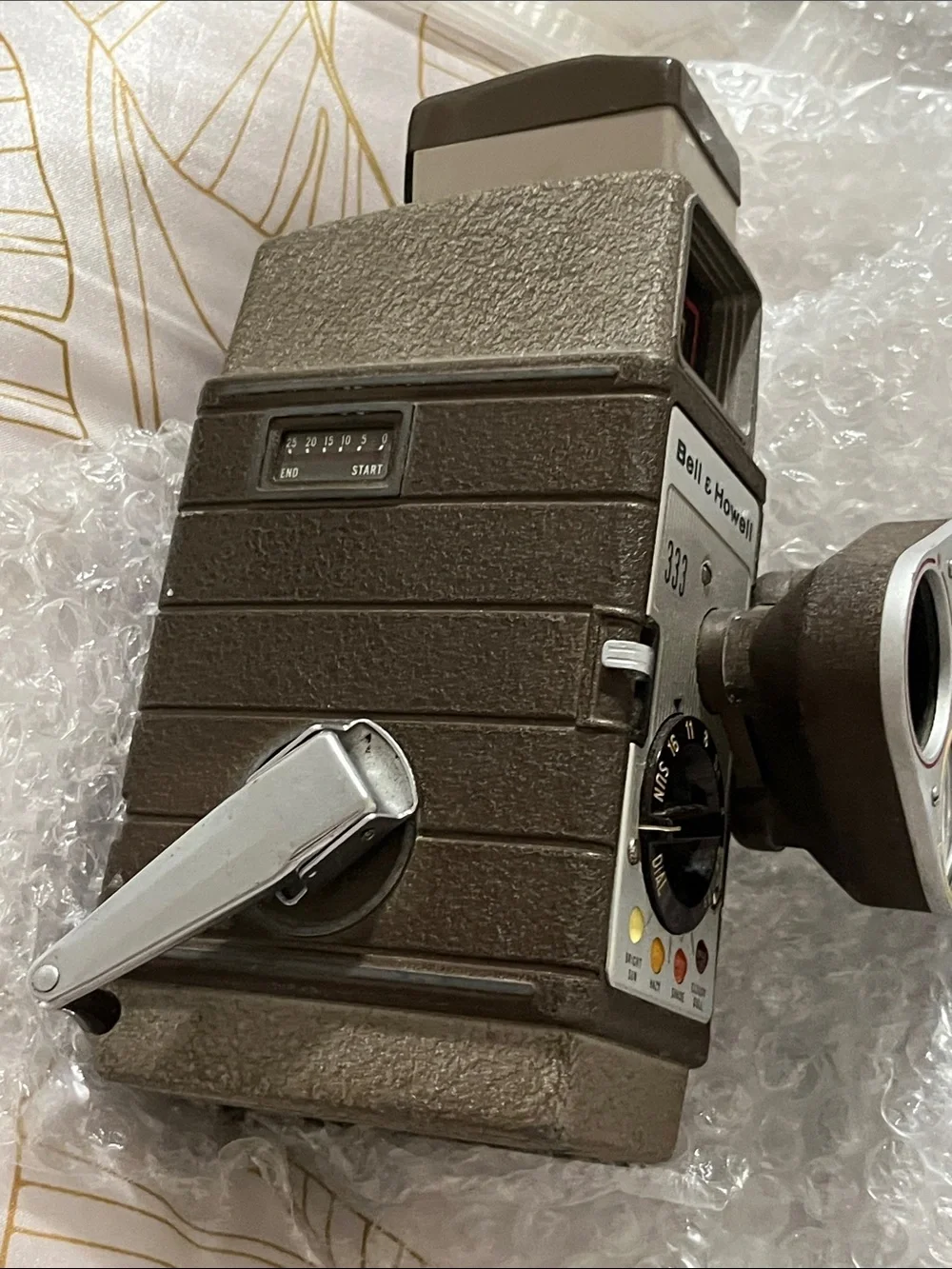 333 8mm Camera in Gray and Silver
